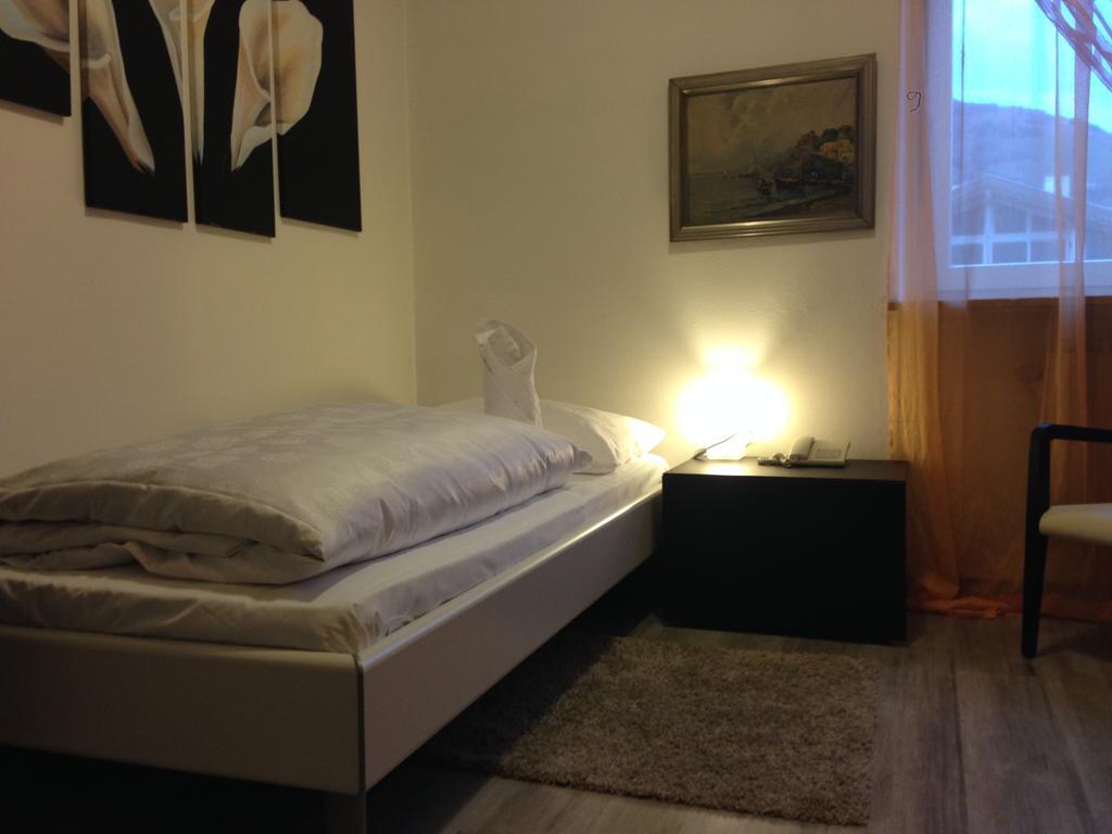 Hotel Aquila Nera - Schwarzer Adler Vipiteno Bilik gambar