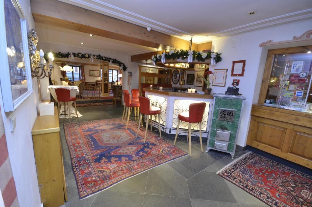 Hotel Aquila Nera - Schwarzer Adler Vipiteno Luaran gambar