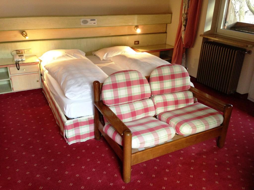 Hotel Aquila Nera - Schwarzer Adler Vipiteno Bilik gambar